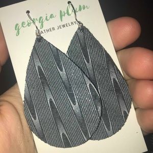 β¨ LAST PAIR! β¨Navy Suede Teardrop Leather Earrings